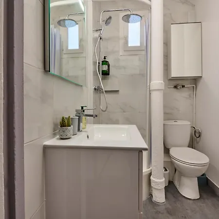Sublime De 2 Pieces Dans Le Xveme Arrondissement Appartamento Parigi