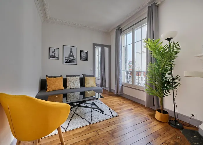 Sublime Appartement De 2 Pieces Dans Le Xveme Arrondissement